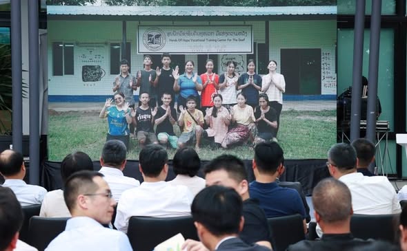 573436086_1327237732763863_1326639478339656346_n