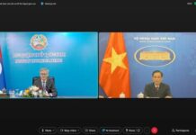 ສອງລັດຖະມົນຕີກະຊວງການຕ່າງປະເທດລາວ-ຫວຽດນາມ ຮ່ວມພົບປະທາງໄກ