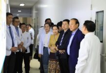 ໂຮງໝໍແມ່ ແລະ ເດັກເກີດໃໝ່ ໃຫ້ບໍລິການເຮັດເດັກໃນຫລອດແກ້ວສຳລັບຄົນມີລູກຍາກ