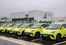 ຍອດການຈຳໜ່າຍລົດໄຟຟ້າໝົດປີຂອງ ບີວາຍດີ ລື່ນກາຍ ເທສລາ ເປັນຄັ້ງທຳອິດ