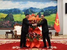 ຜູ້ຕາງໜ້າພິເສດຂອງສູນກາງພັກກອມມູນິດຫວຽດນາມເຂົ້າຢ້ຽມຂໍ່ານັບຊົມເຊີຍເລຂາທິການໃຫຍ່ຄະນະບໍລິຫານງານສູນກາງພັກ ປປ ລາວ